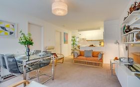 4 Redfern Court